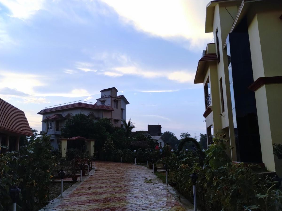 Mayabon Resort Bolpur Shanti Niketan Luaran gambar