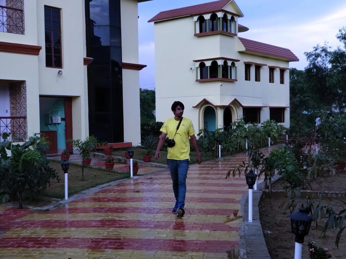 Mayabon Resort Bolpur Shanti Niketan Luaran gambar